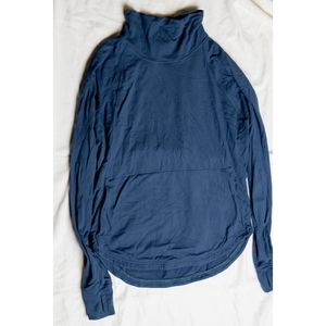 Lululemon sweater